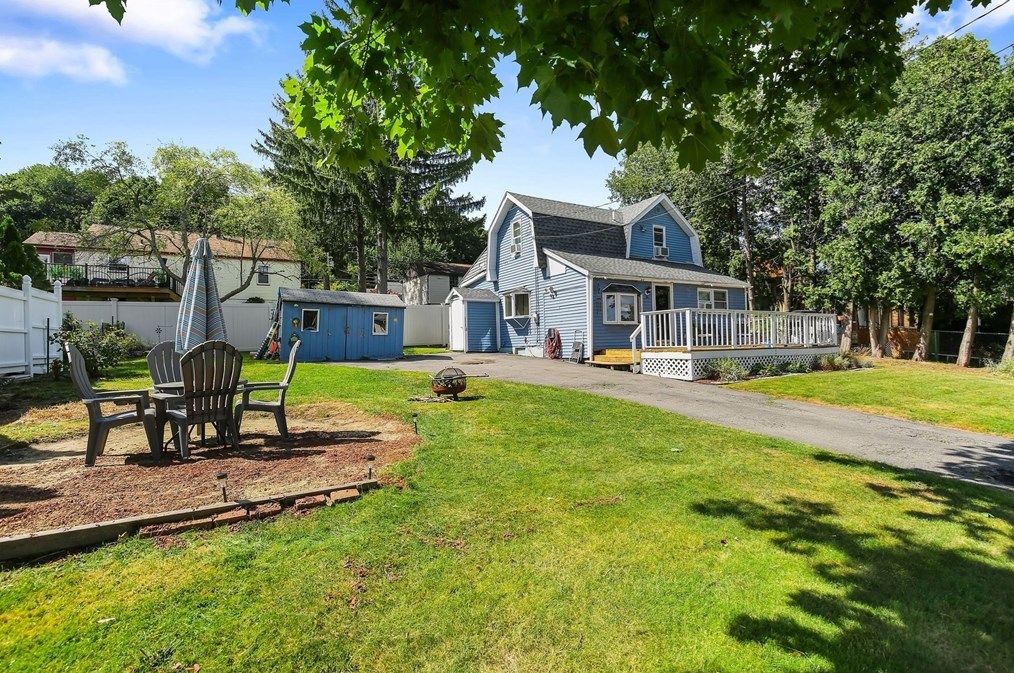 24 Hawley Ave, Leominster, MA 01453