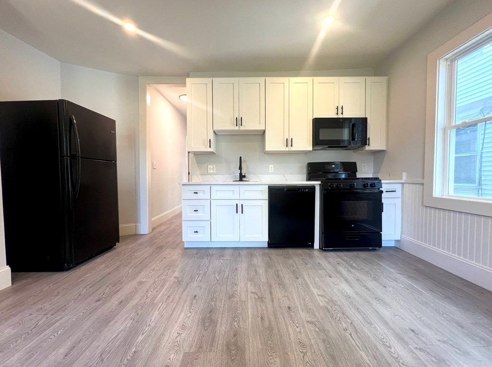 22 Browning Ave #1, Boston, MA 02124