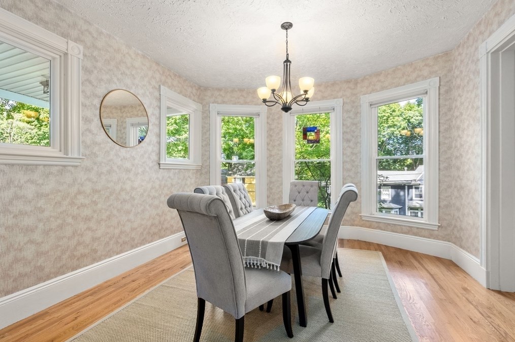 150 Newtonville Ave, Newton MA 02458-1851 exterior