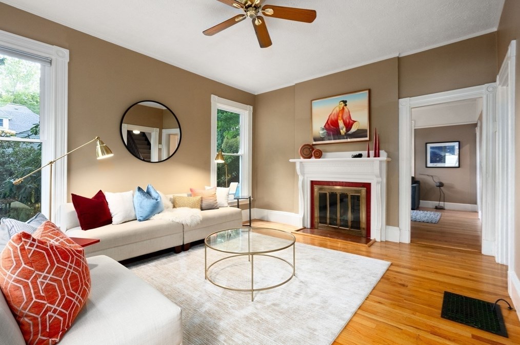 150 Newtonville Ave, Newton MA  02458-1830 exterior