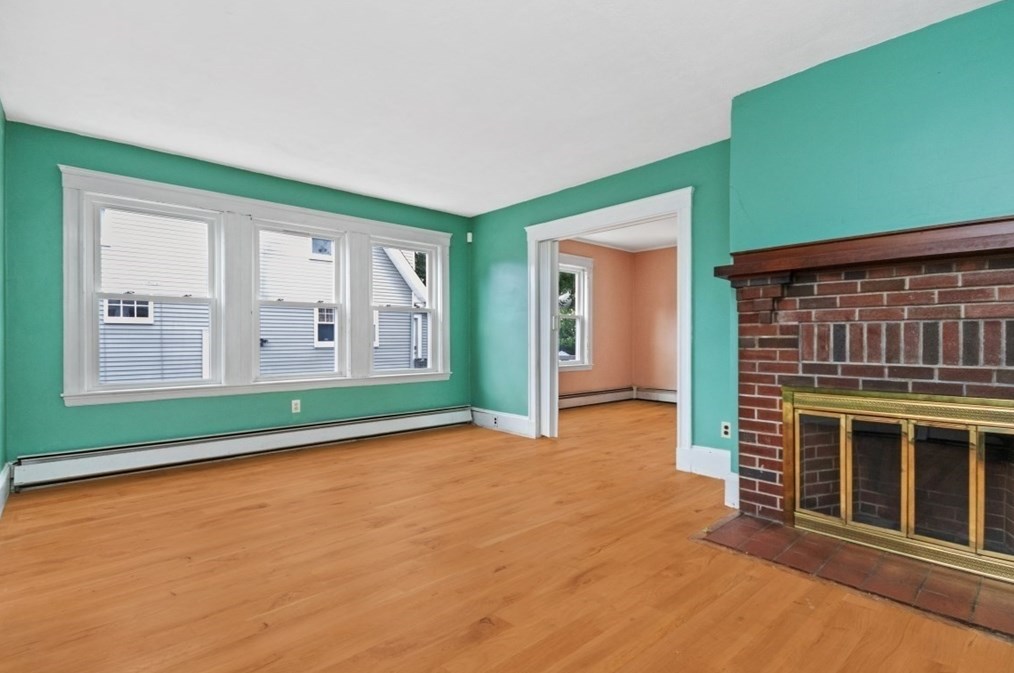 14 Mayall Rd, Waltham, MA 02453