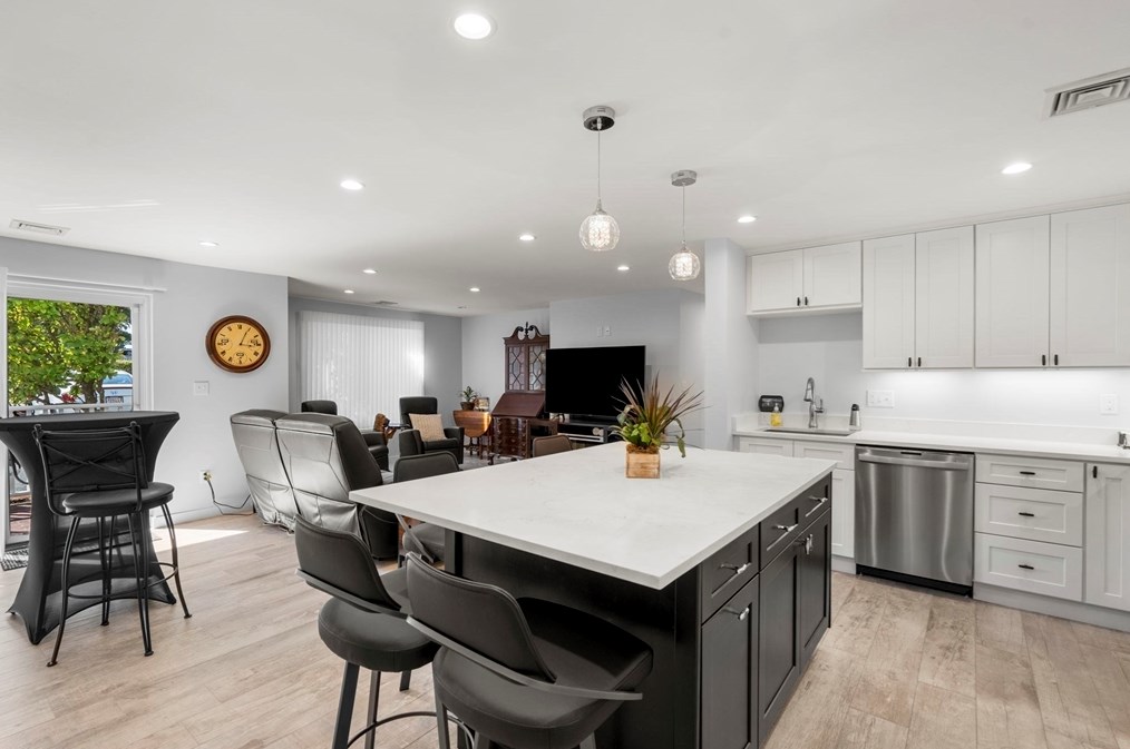 1 Washington St, Salem, MA 01970-3500