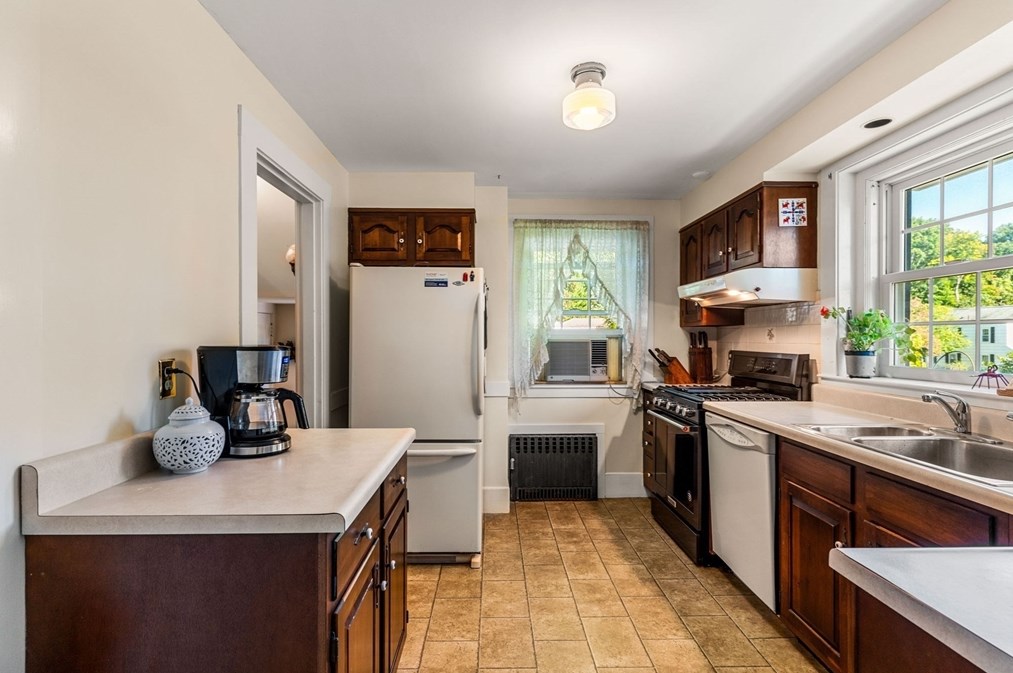 2 William St, Andover MA  01810-2549 exterior