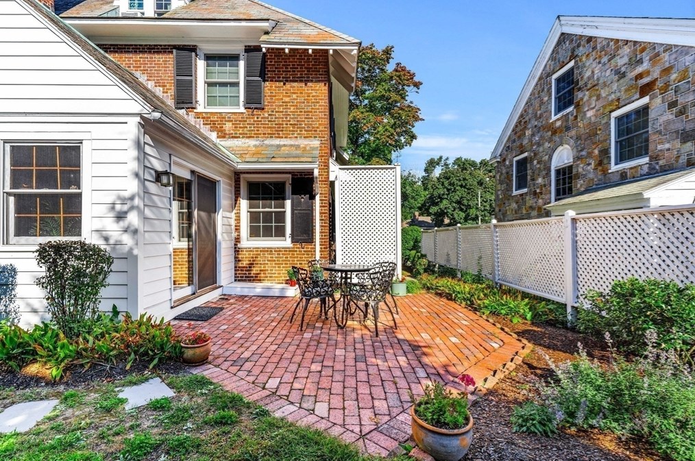 2 William St, Andover MA  01810-2549 exterior