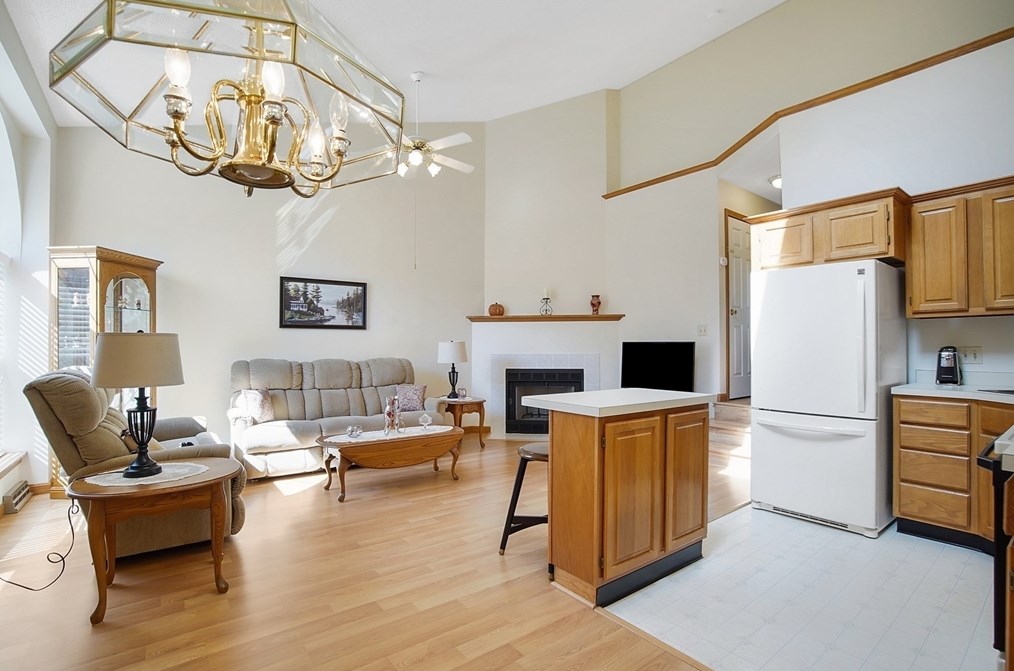 123 Brookfield Ln #123, Agawam, MA 01001