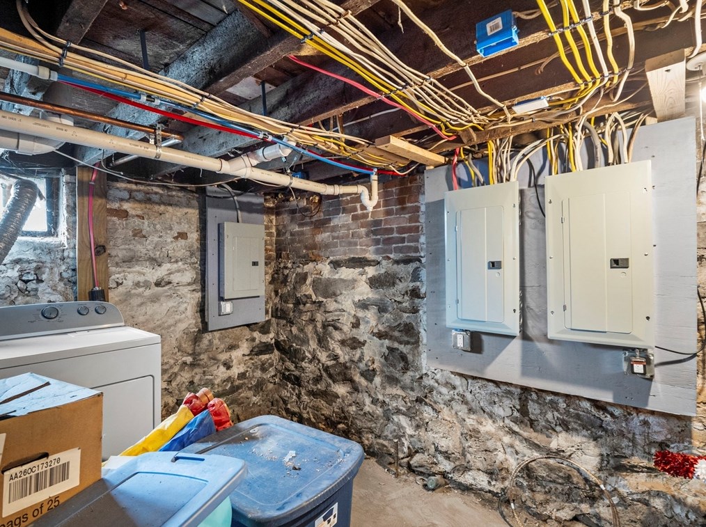 120 Mill St, Worcester MA 01603-2031 exterior