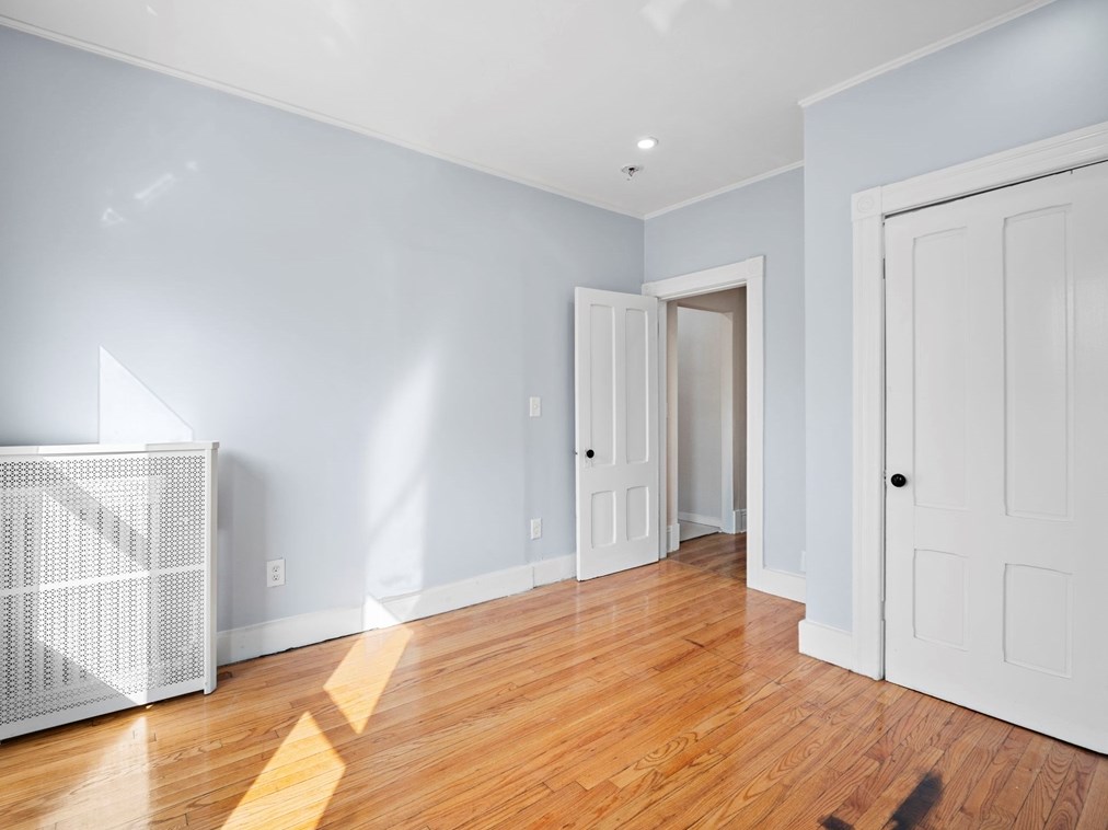 120 Mill St, Worcester MA 01603-2031 exterior