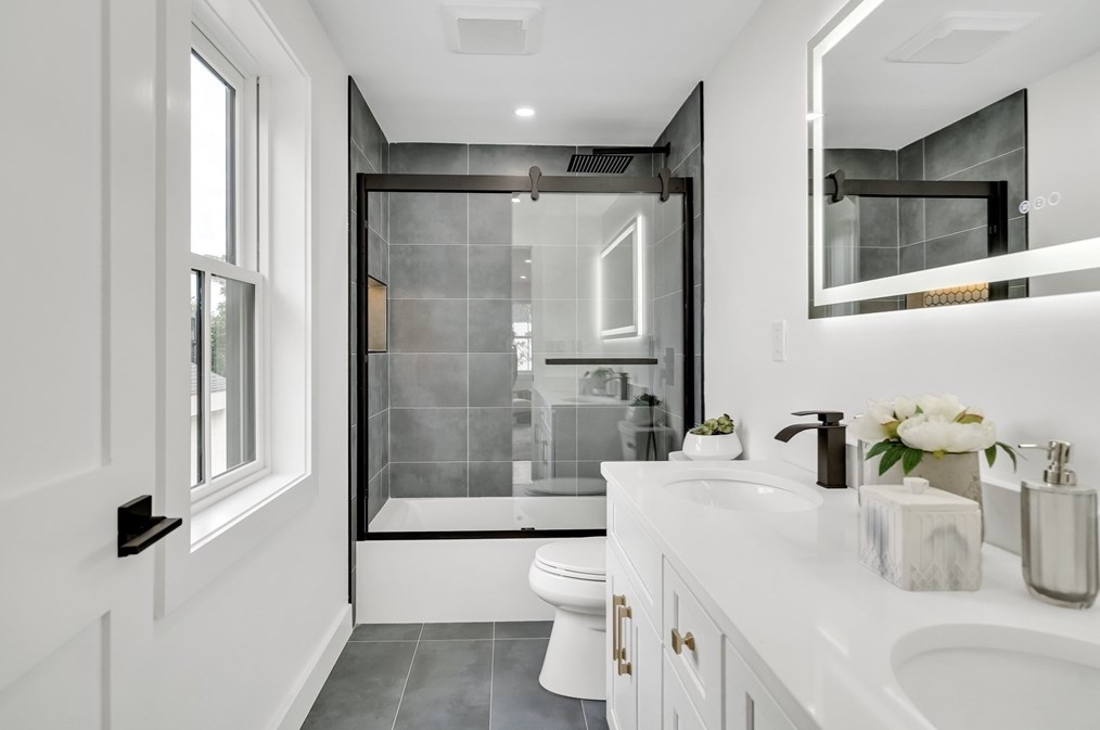 196 Prospect St, Cambridge MA 02139-1218 exterior