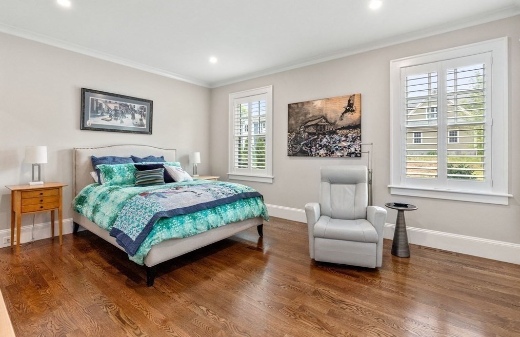 55 Bernard St, Newton MA 02461-1904 exterior