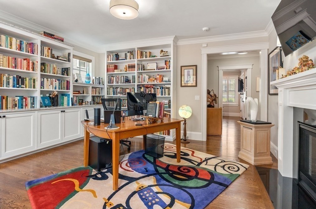 55 Bernard St, Newton MA 02461-1904 exterior