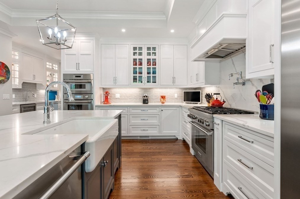 55 Bernard St, Newton MA 02461-1904 exterior