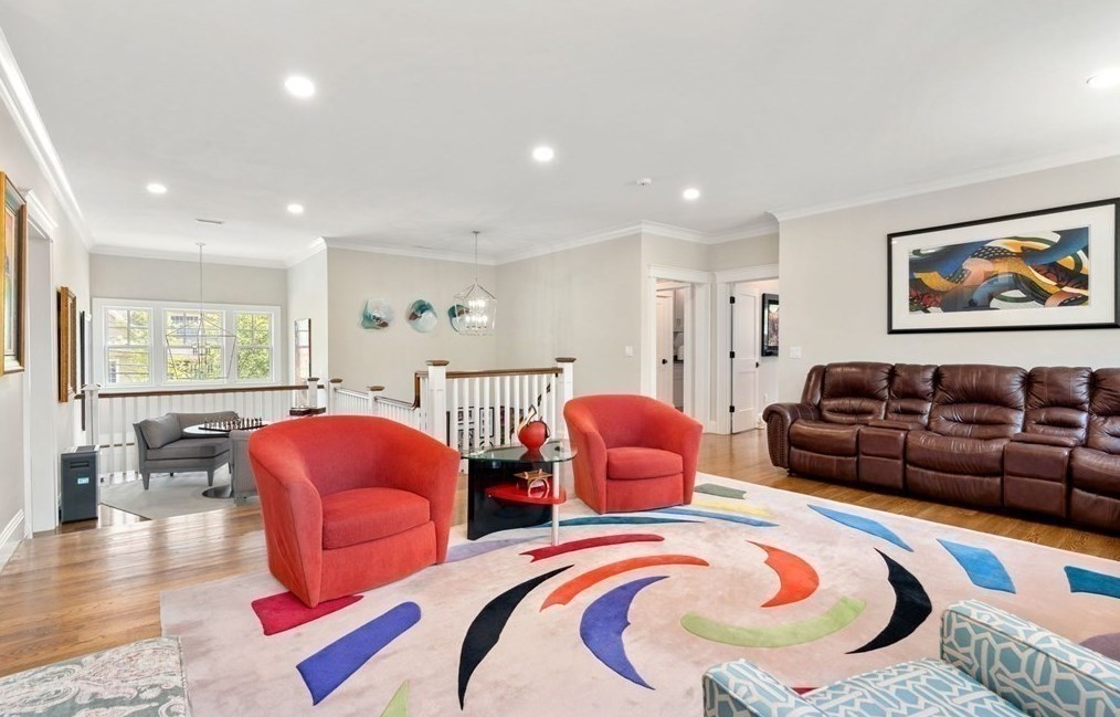 55 Bernard St, Newton MA 02461-1904 exterior