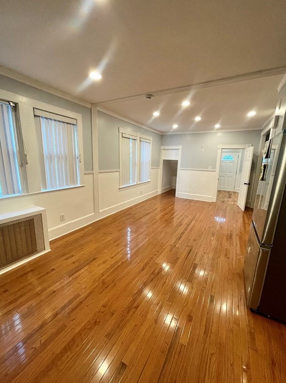 208 Ashley Blvd, New Bedford MA 02746-5703 exterior