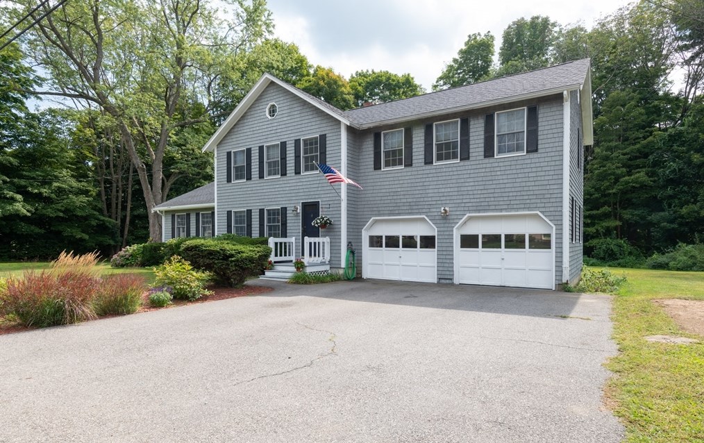 10 Cranton Ave, Groveland, MA 01834