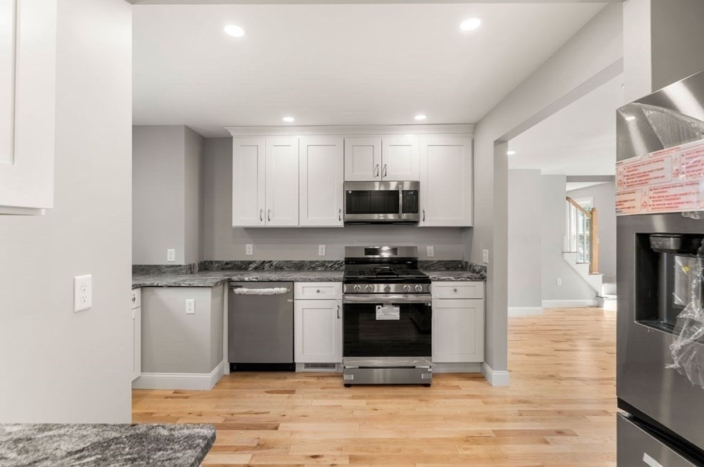 94 Gile St, Haverhill MA  01830-2257 exterior