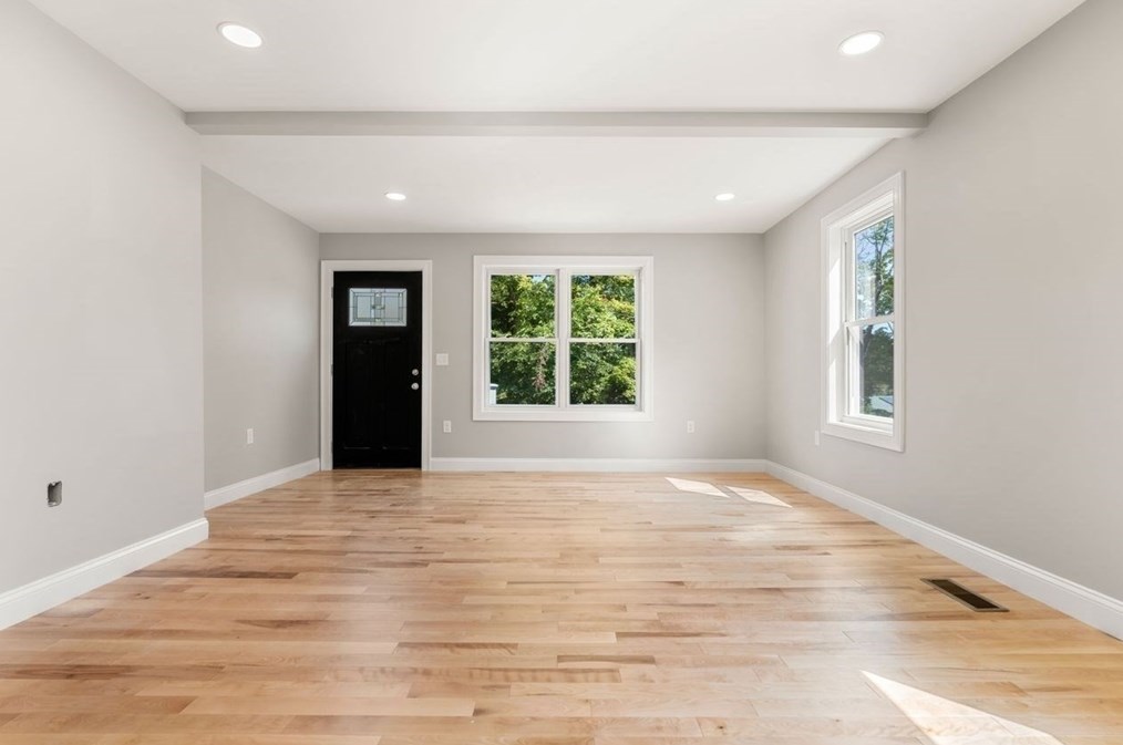 94 Gile St, Haverhill MA  01830-2257 exterior