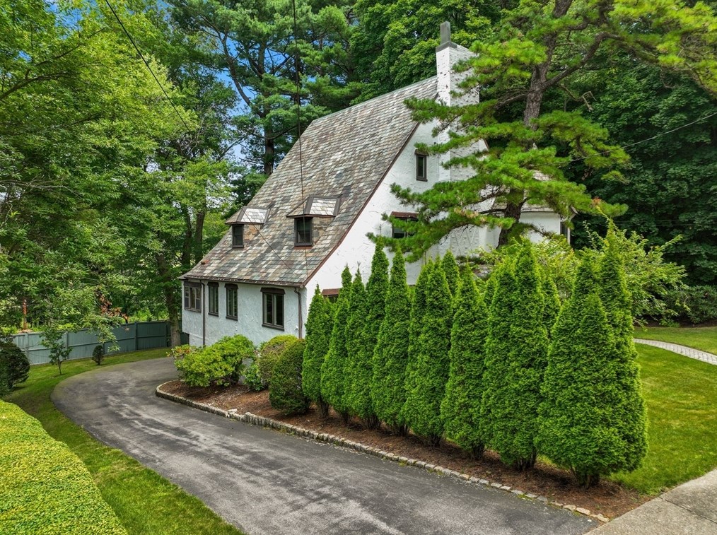 115 Dorset Rd, Newton, MA 02468