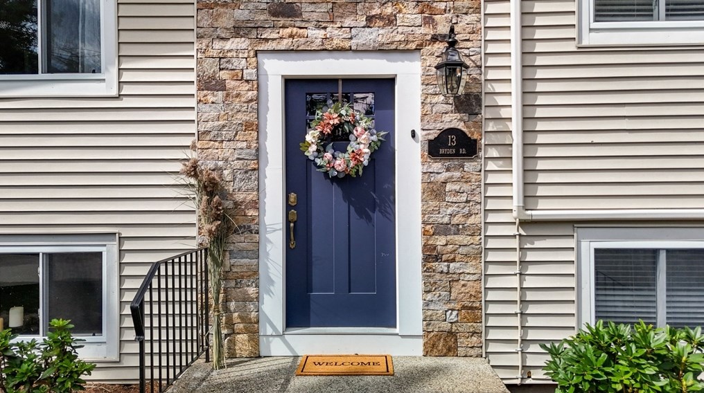 13 Bryden Rd, Southborough, MA 01772