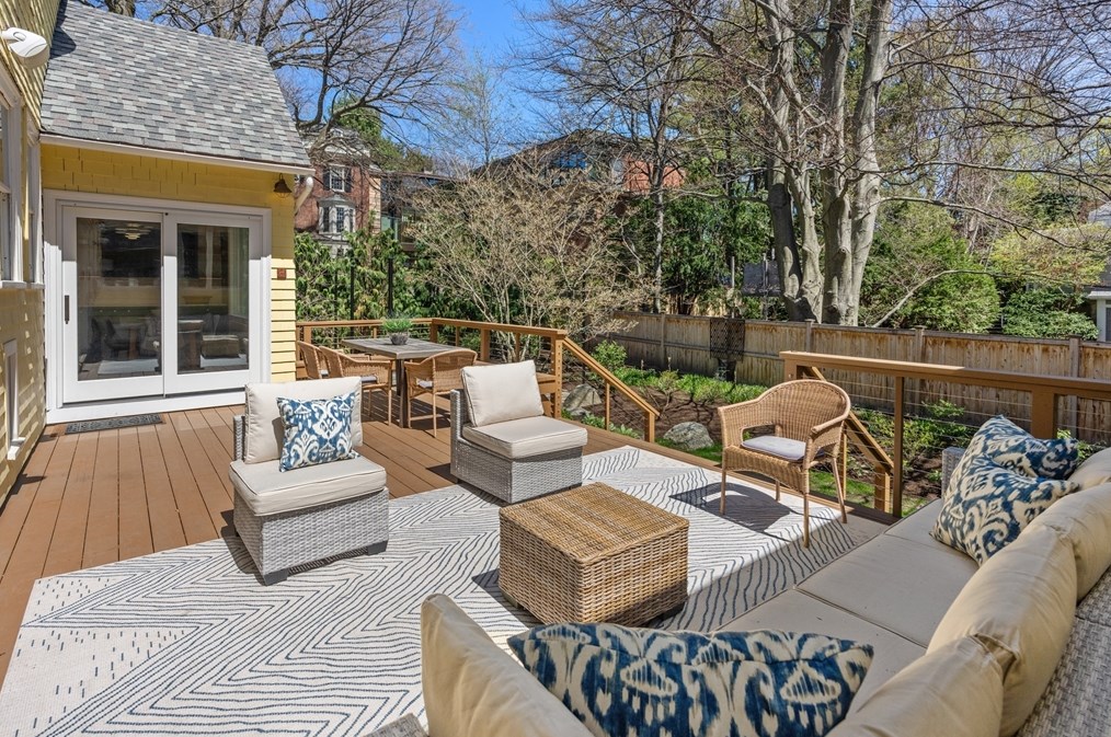 76 Sparks St, Cambridge MA 02138-2216 exterior