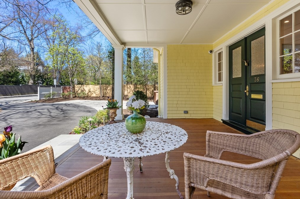 76 Sparks St, Cambridge MA 02138-2216 exterior