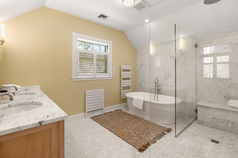 76 Sparks St, Cambridge MA 02138-2216 exterior