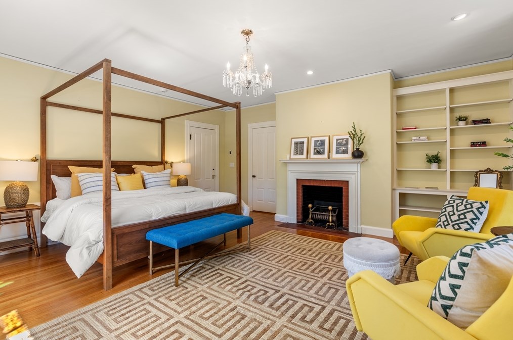 76 Sparks St, Cambridge MA 02138-2216 exterior