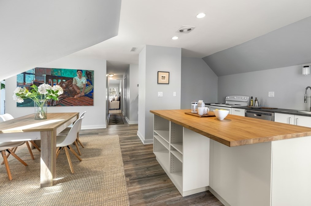 76 Sparks St, Cambridge MA 02138-2216 exterior