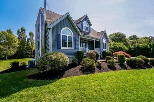 110 Russells Mills Rd, Dartmouth, MA 02748 exterior