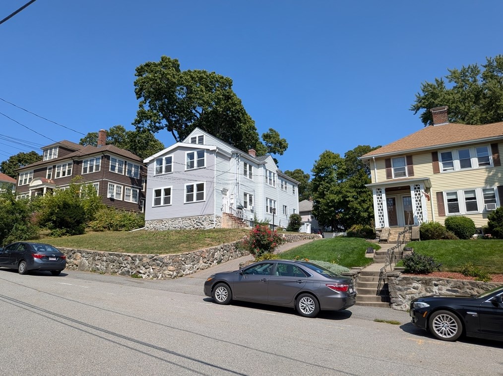 96 Irving St #2, Waltham, MA 02451