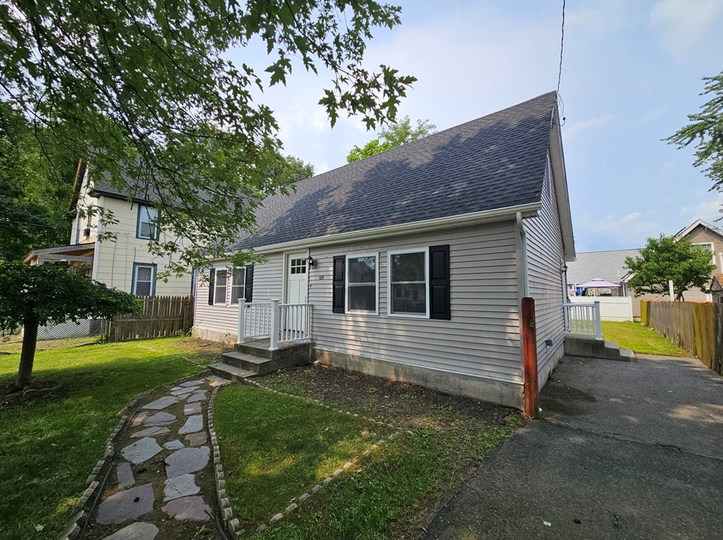 68 Fargo St, Springfield, MA 01119