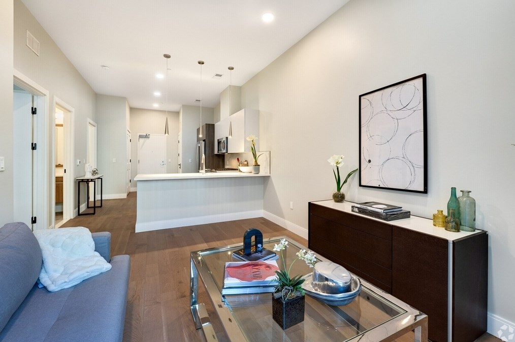 9 Central St, Somerville, MA 02143-2841