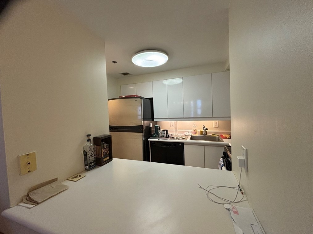 170 Tremont St Apt 1006, Boston, MA