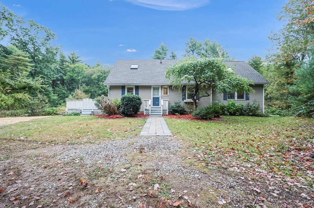 148 Jewett St, Georgetown, MA 01833