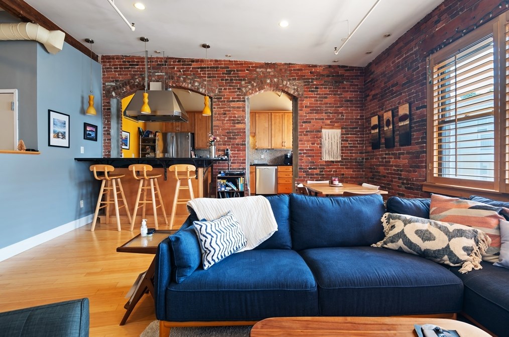 27 Fayette St #401, Beverly, MA 01915