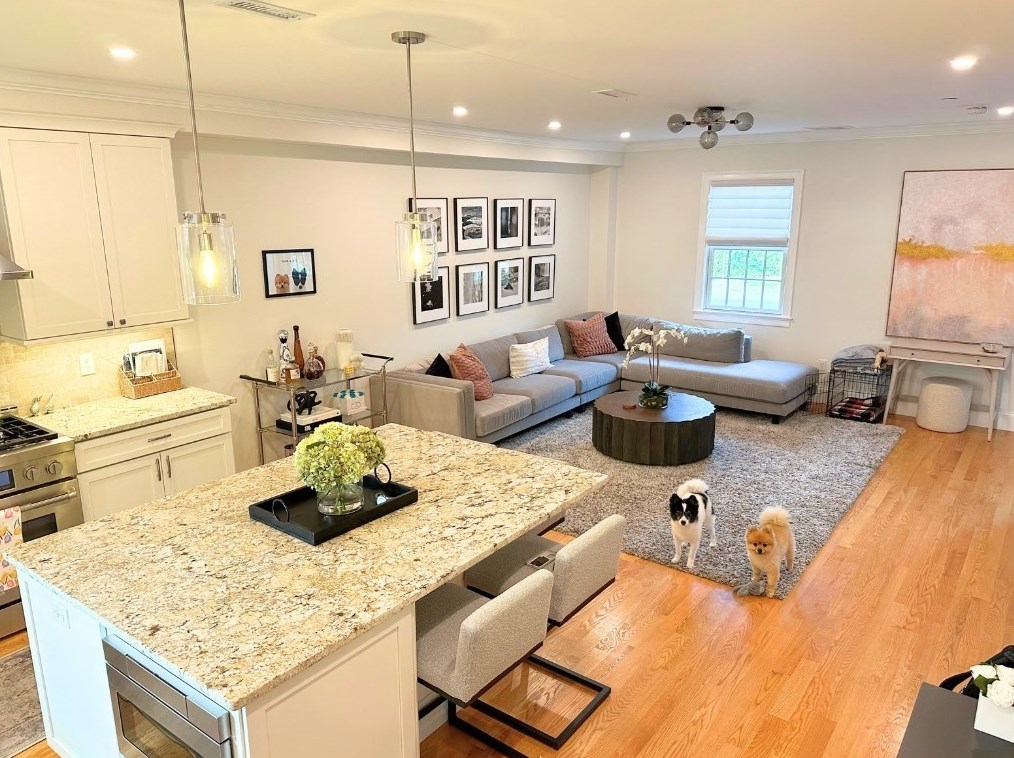 17 S Gate Park #17, Newton, MA 02465