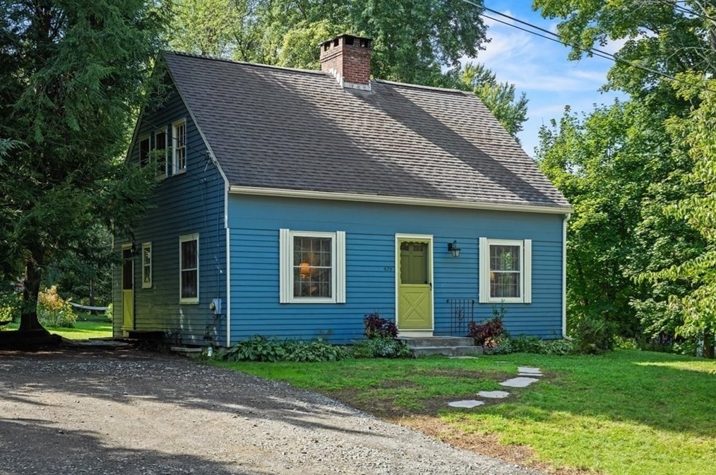 435 Potwine Ln, Amherst, MA 01002