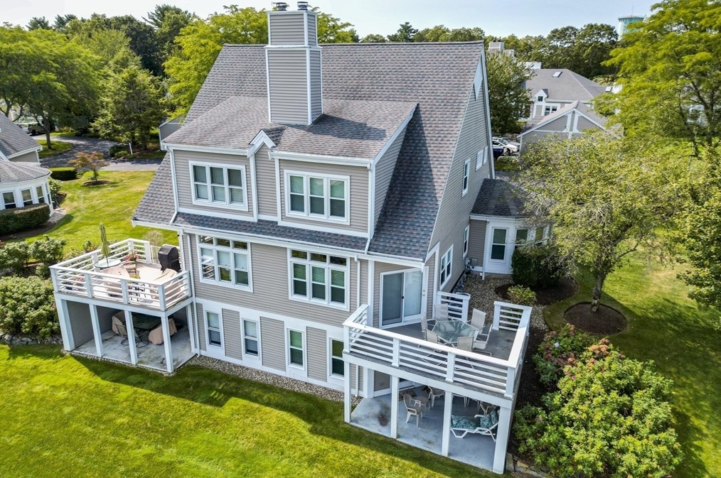 17 Bay Pointe Dr Ext #17, Bourne, MA 02532