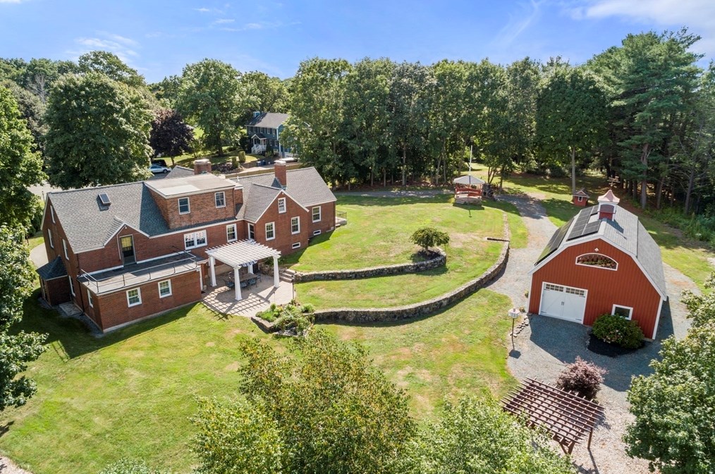 43 Cornell Rd, Beverly, MA 01915