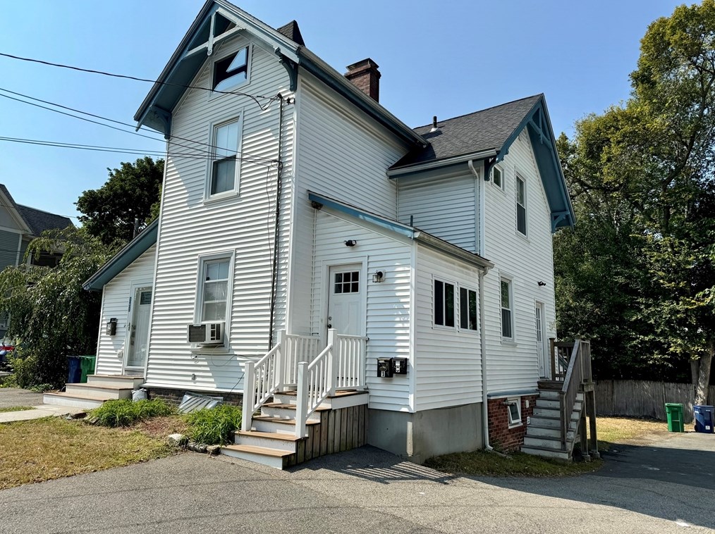 341 Linwood Ave, Newton, MA 02460-1342