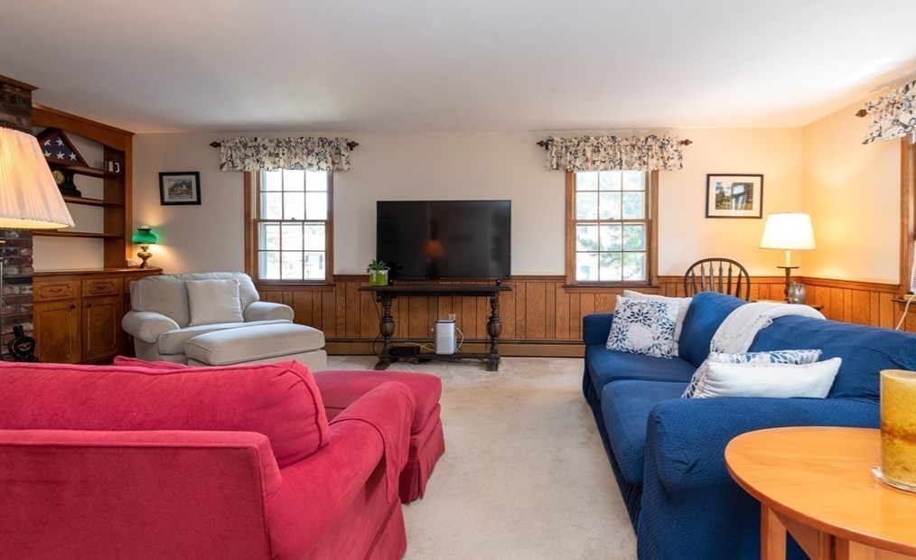 71 Pne St, Danvers MA 01923-1838 exterior