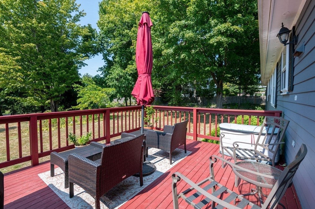 71 Pne St, Danvers MA 01923-1838 exterior