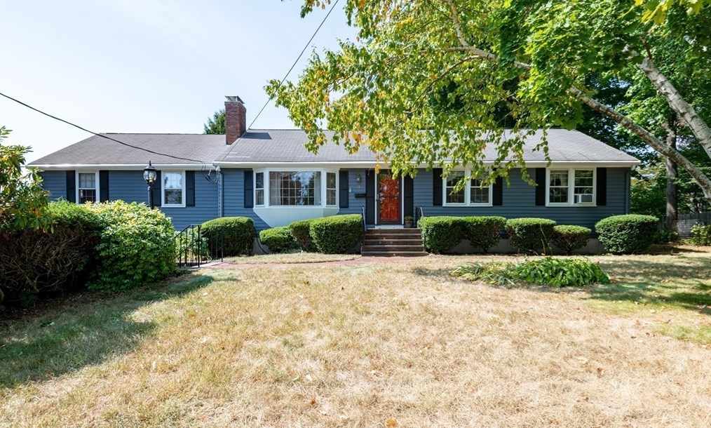71 Pine St, Danvers, MA 01923 exterior