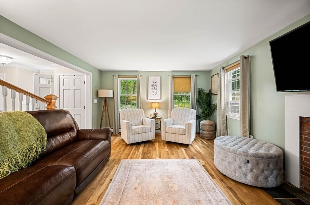 42 Country Club Rd, Dedham, MA 02026