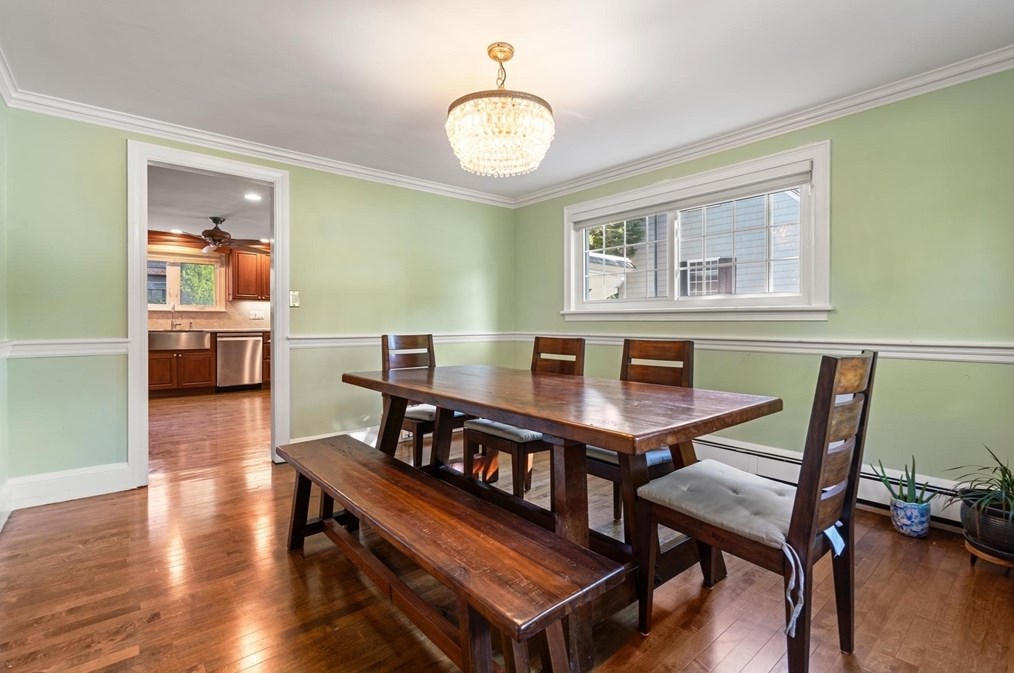 524 Parker St, Newton MA 02459-2544 exterior