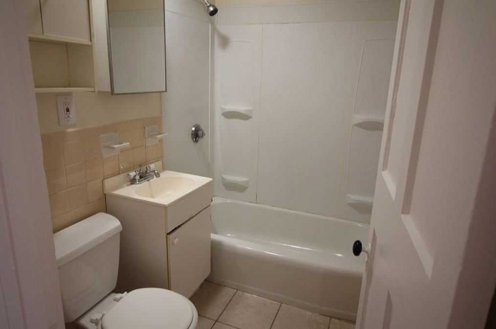 16 Tyler Park #8, Lowell, MA 01852