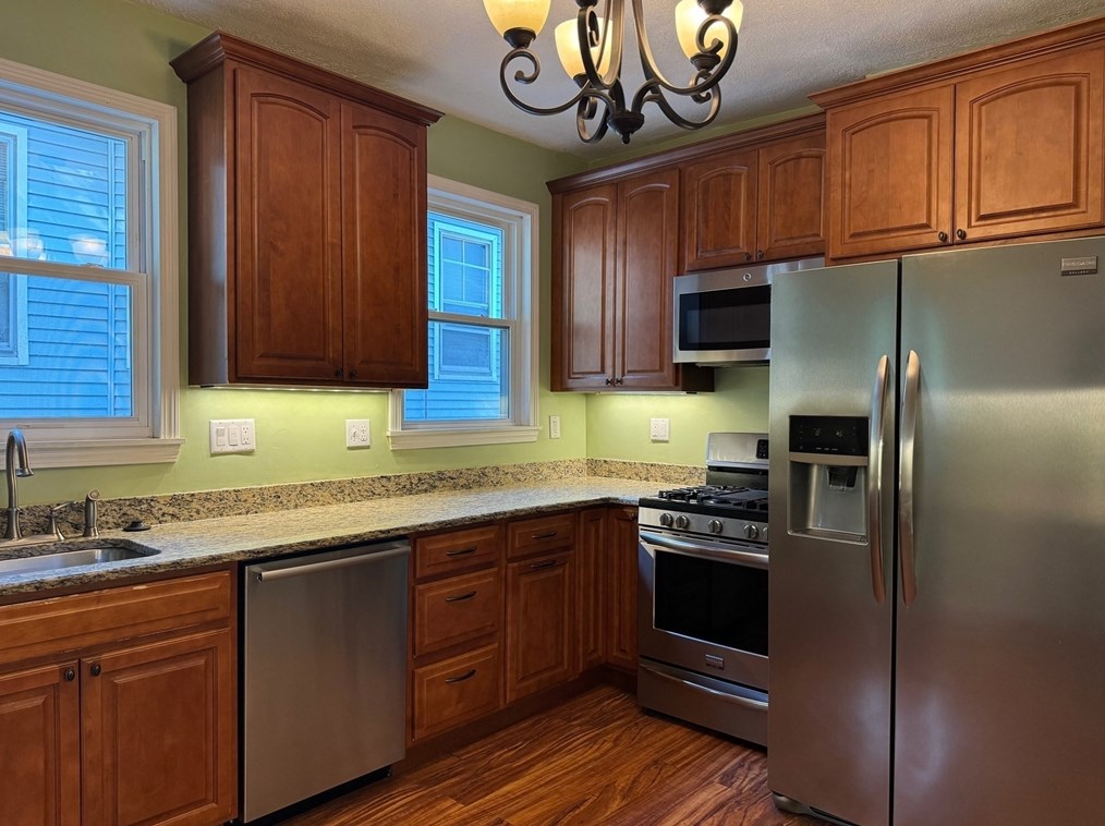 59 Centre St #ph, Boston, MA 02124