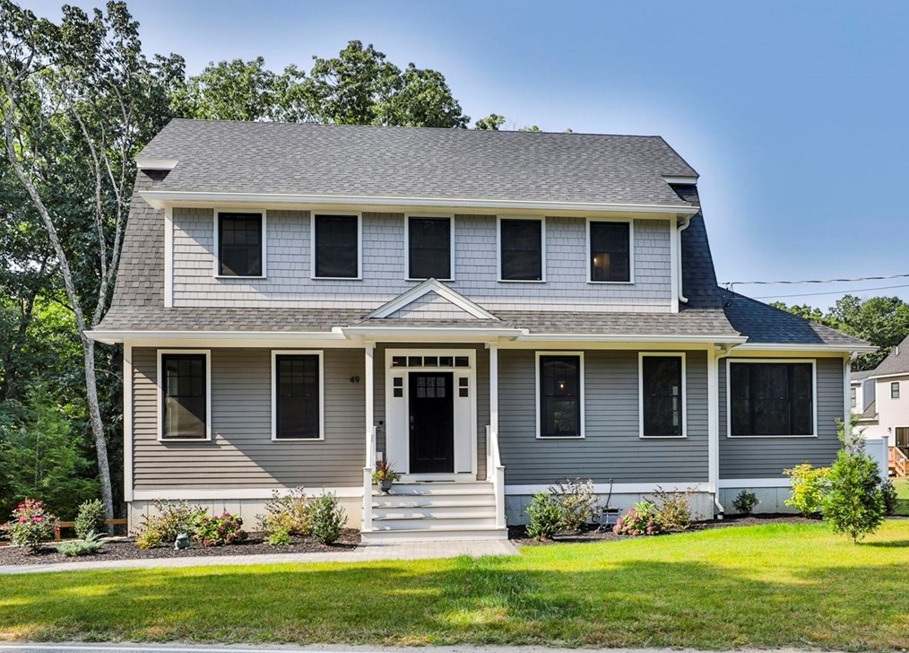 49 Kimball Rd, Amesbury, MA 01913-2113