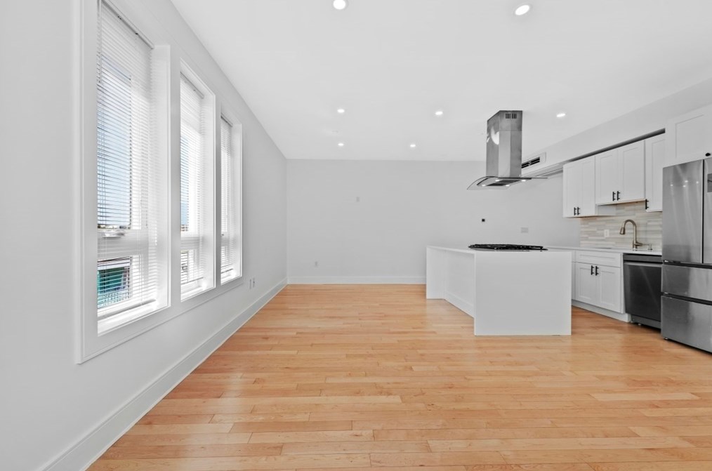 178 Washington Ave #305, Chelsea, MA 02150