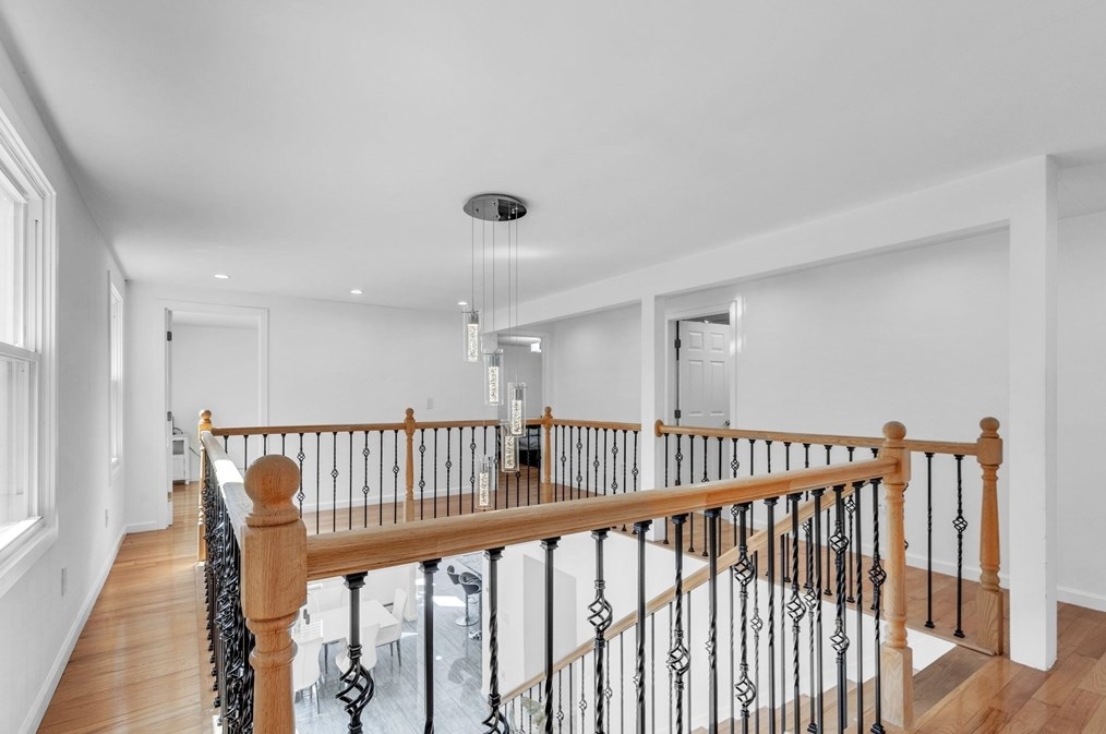 750 Wilbraham Rd, Springfield MA  01109-2011 exterior