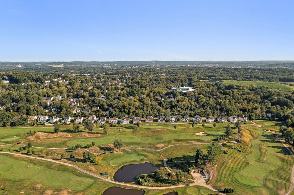 23 Fairways Ln, Methuen MA 01844-2125 exterior